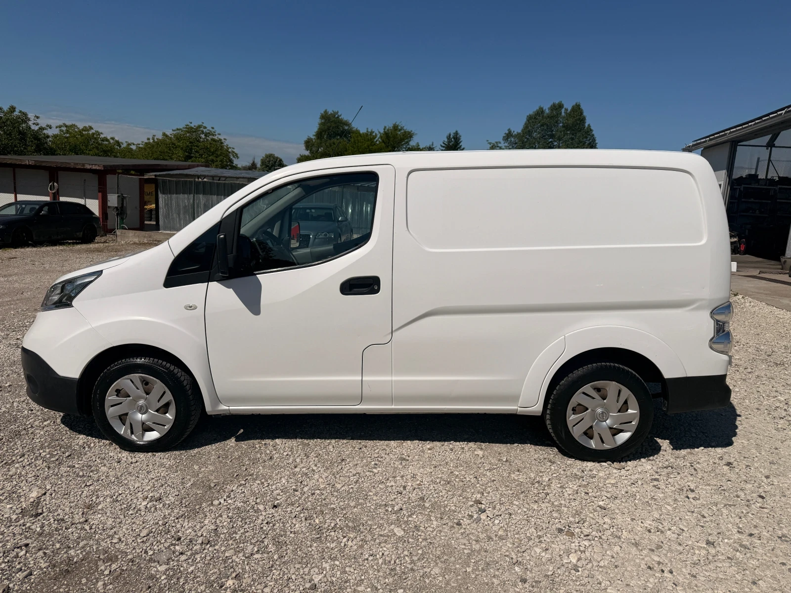 Nissan e-NV200 24kwh, 65000km, снимка 8 - Автомобили и джипове - 54577322