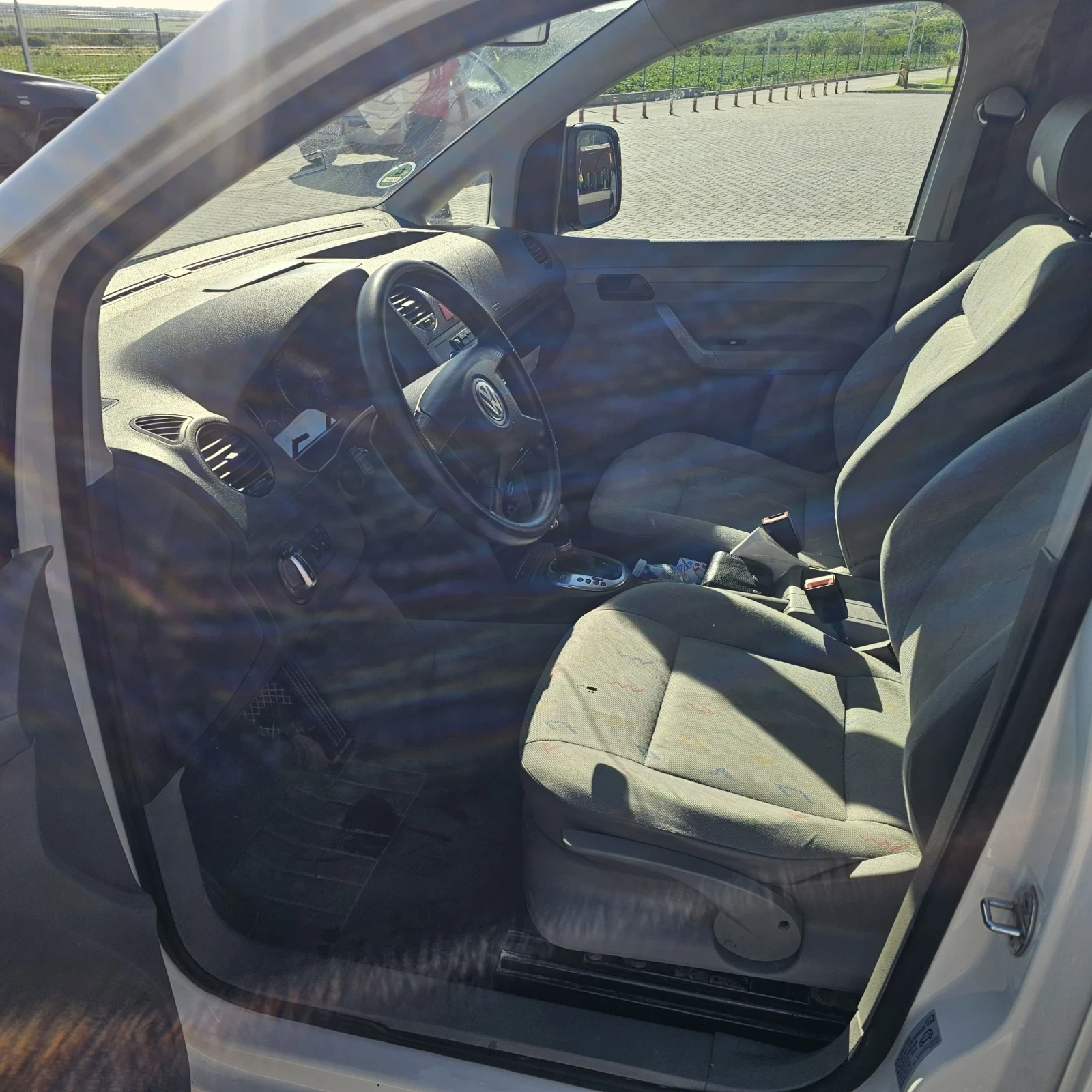 VW Caddy 1.6tdi. 105к.с., снимка 11 - Автомобили и джипове - 54721102