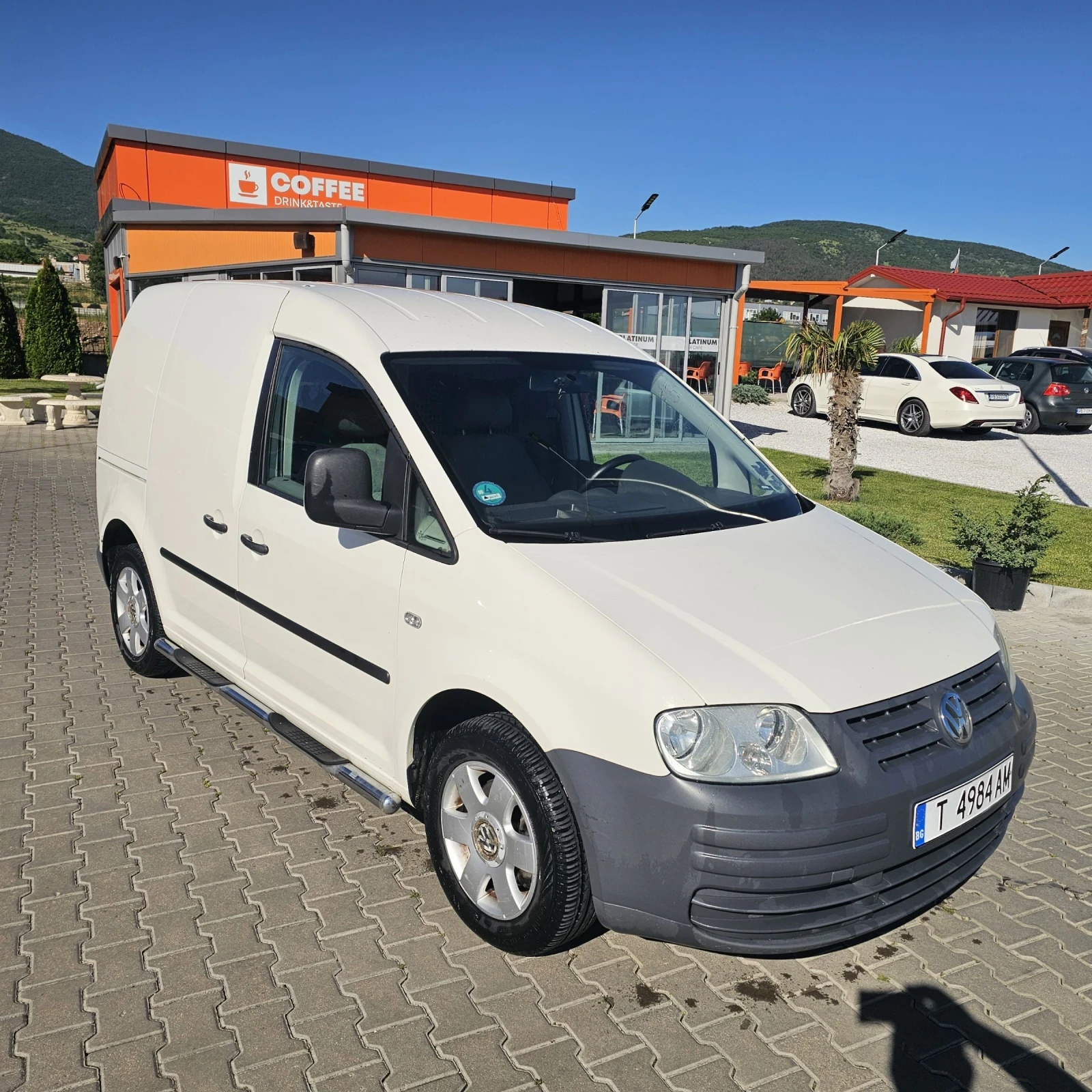 VW Caddy 1.6tdi. 105к.с., снимка 2 - Автомобили и джипове - 54721102