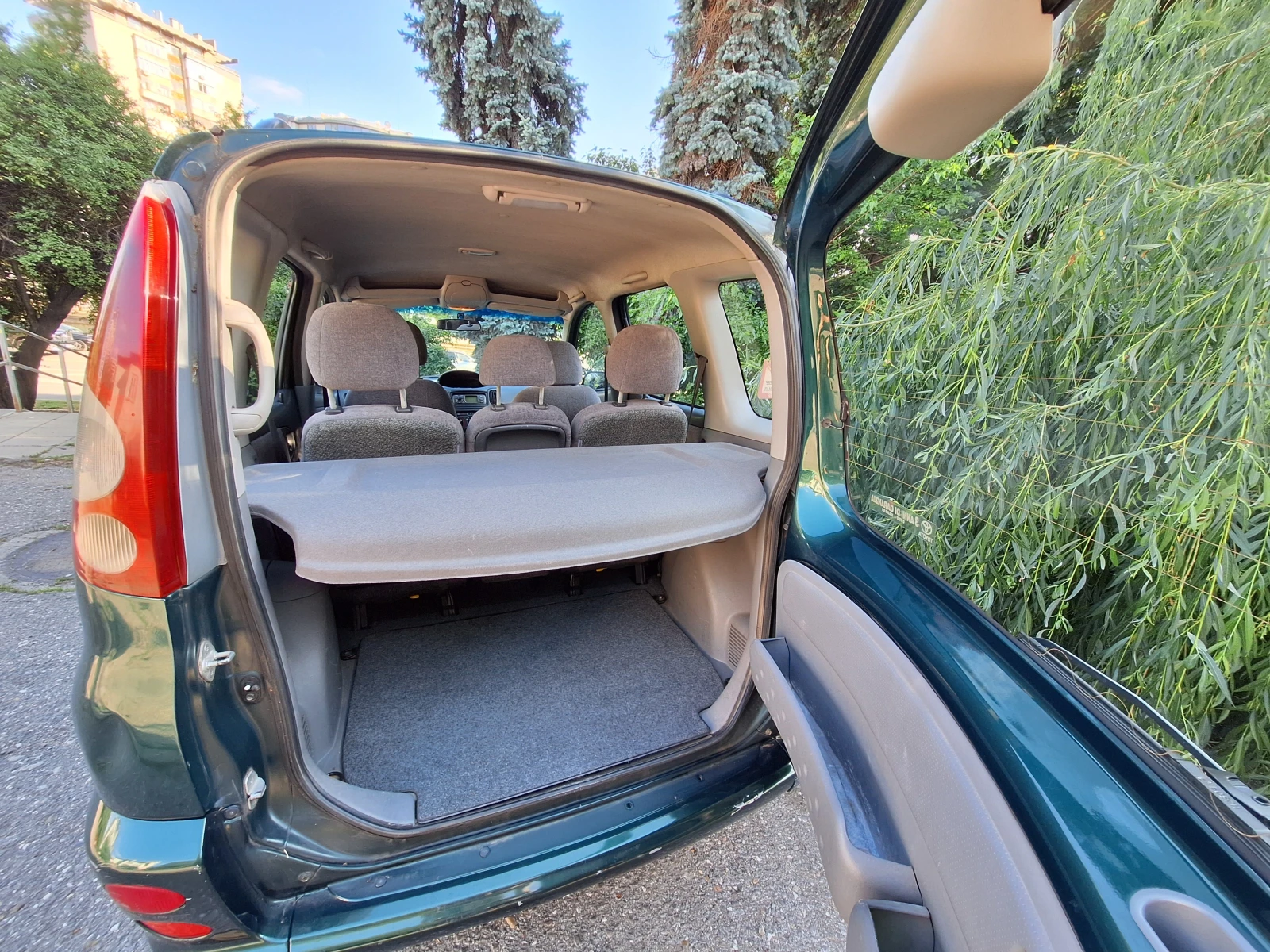 Toyota Yaris verso, снимка 6 - Автомобили и джипове - 54808938