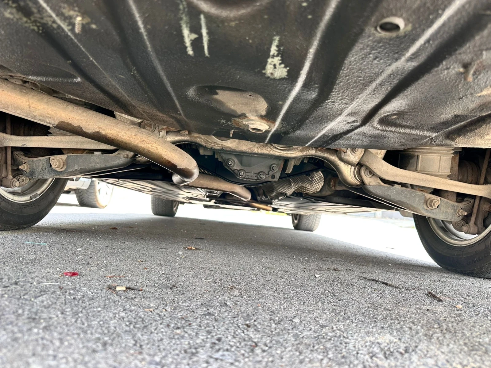 Mercedes-Benz E 220, снимка 13 - Автомобили и джипове - 55164108