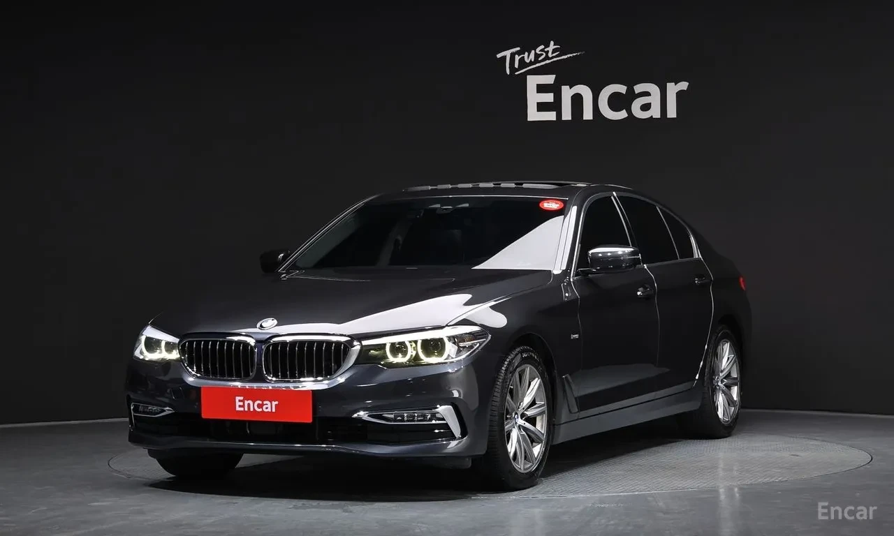 BMW 520 Luxury пакет | Кожен салон | LED светлини | 