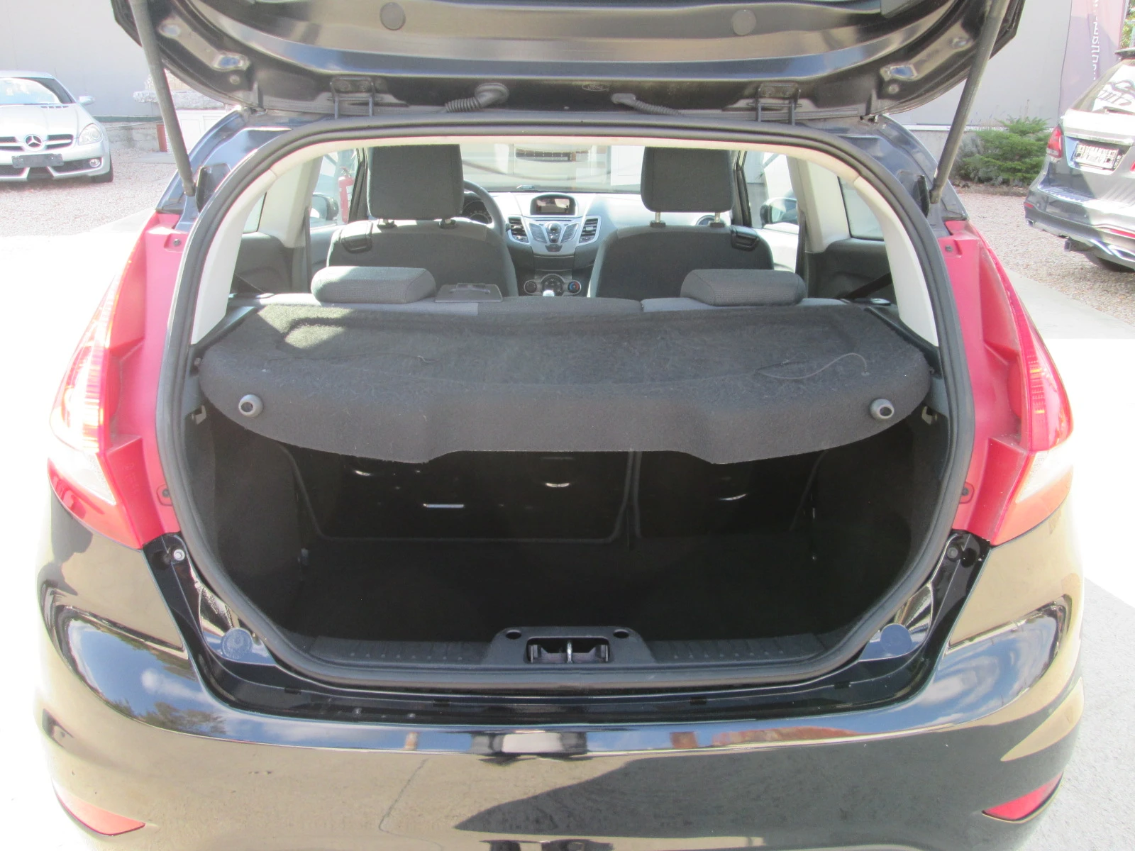 Ford Fiesta 1.4TDCI-Platinium-СЕРВИЗНА ИСТОРИЯ!!!, снимка 14 - Автомобили и джипове - 55687886