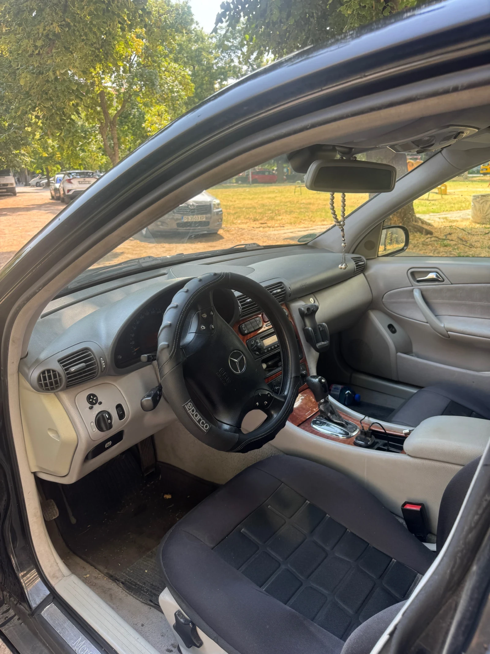 Mercedes-Benz C 200, снимка 3 - Автомобили и джипове - 56129167