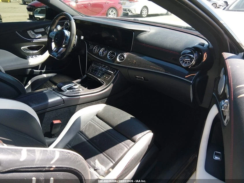 Mercedes-Benz E 53 AMG COUPE, снимка 8 - Автомобили и джипове - 56342723