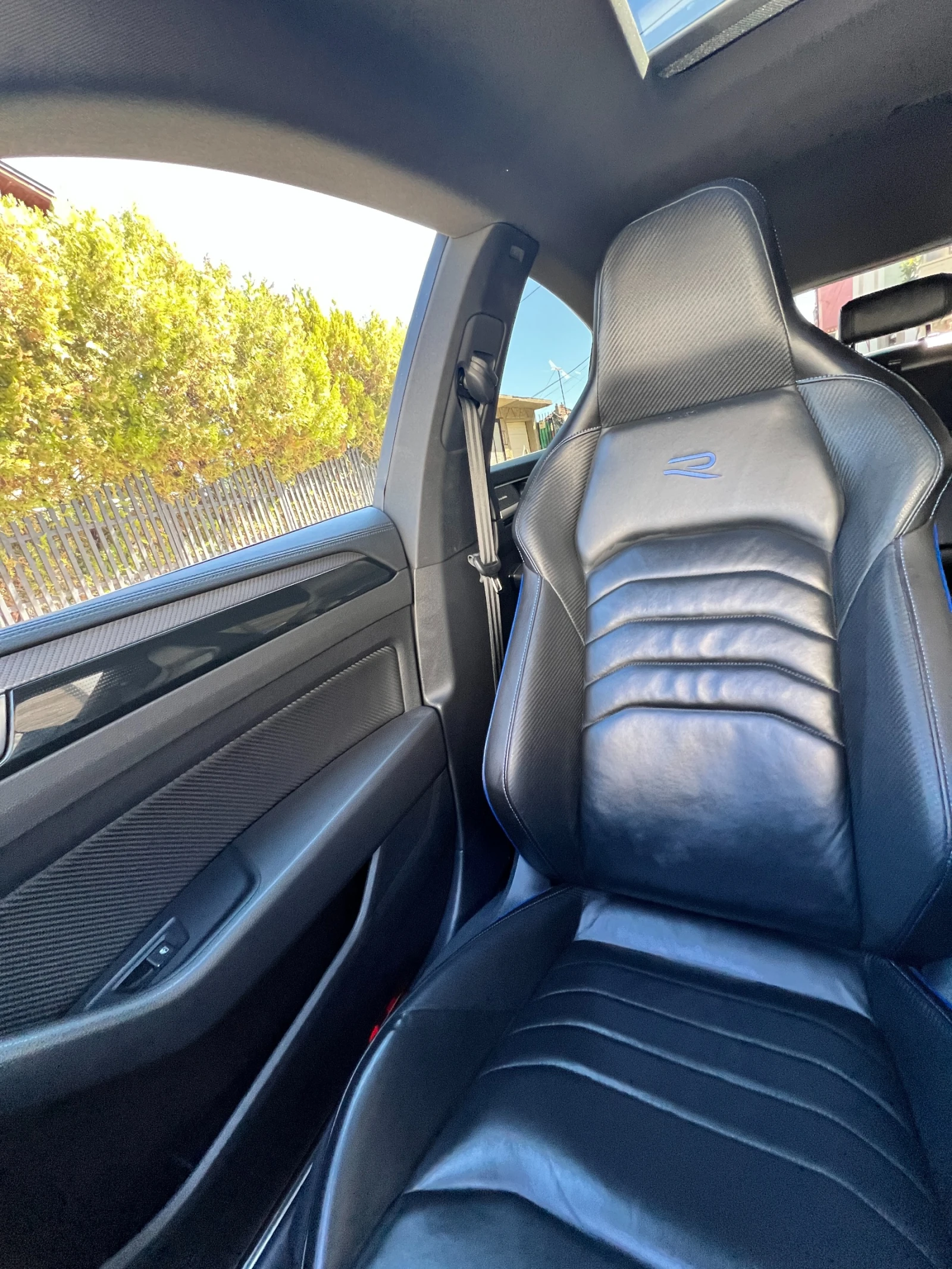 VW Arteon R, снимка 11 - Автомобили и джипове - 56357918