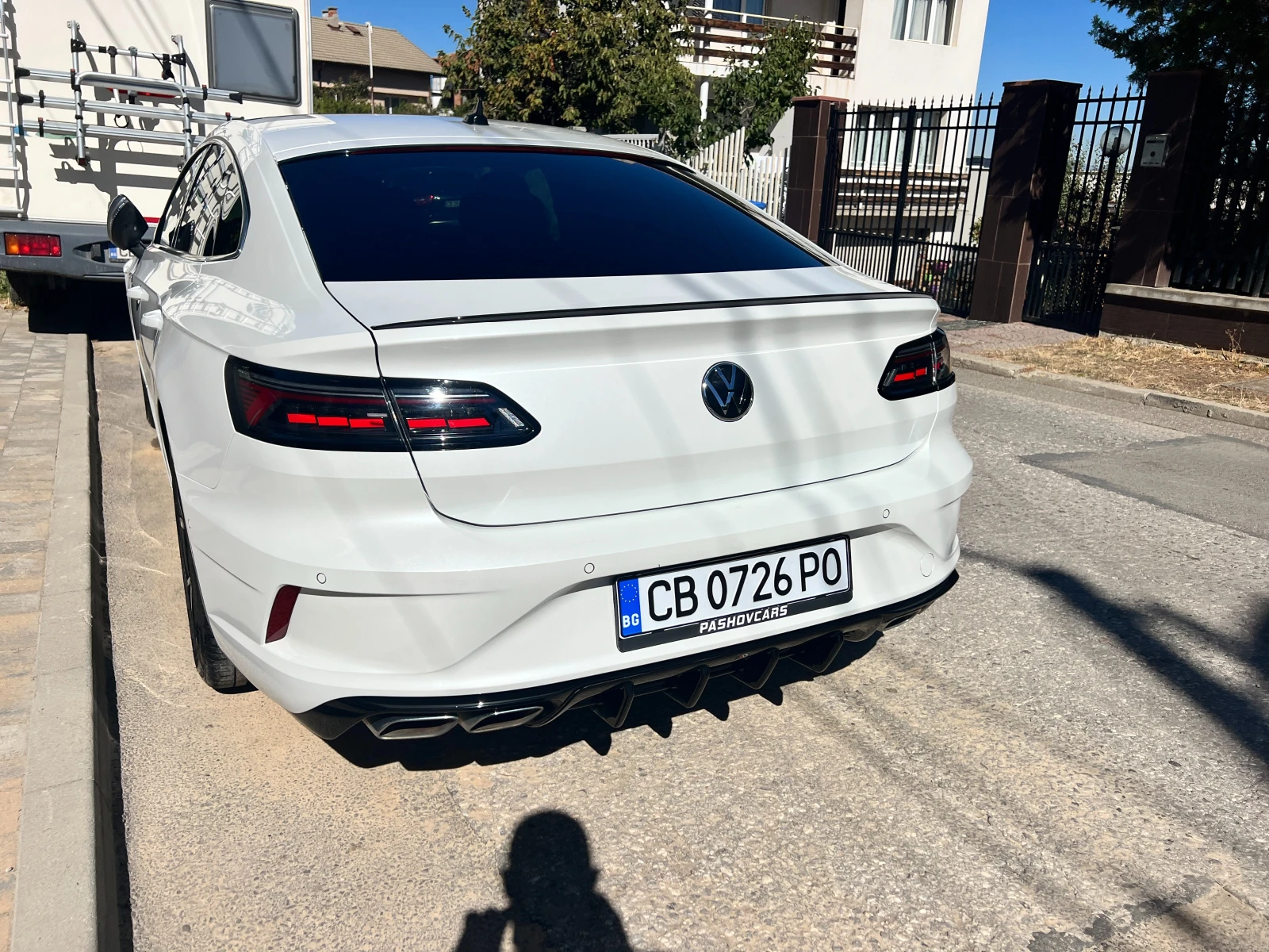 VW Arteon R, снимка 5 - Автомобили и джипове - 56357918