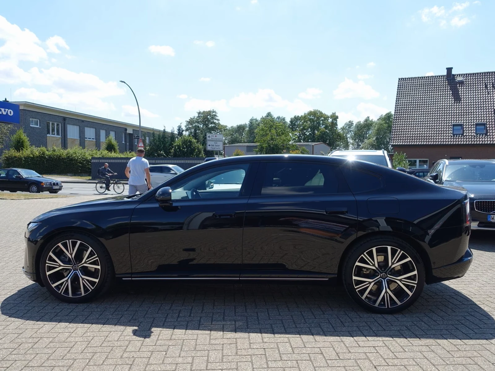 Volvo ES90 SINGLE-MOTOR* ULTRA* B&W* PANO* HEAD-UP* 360CAM* M | Mobile.bg � ����������� 6