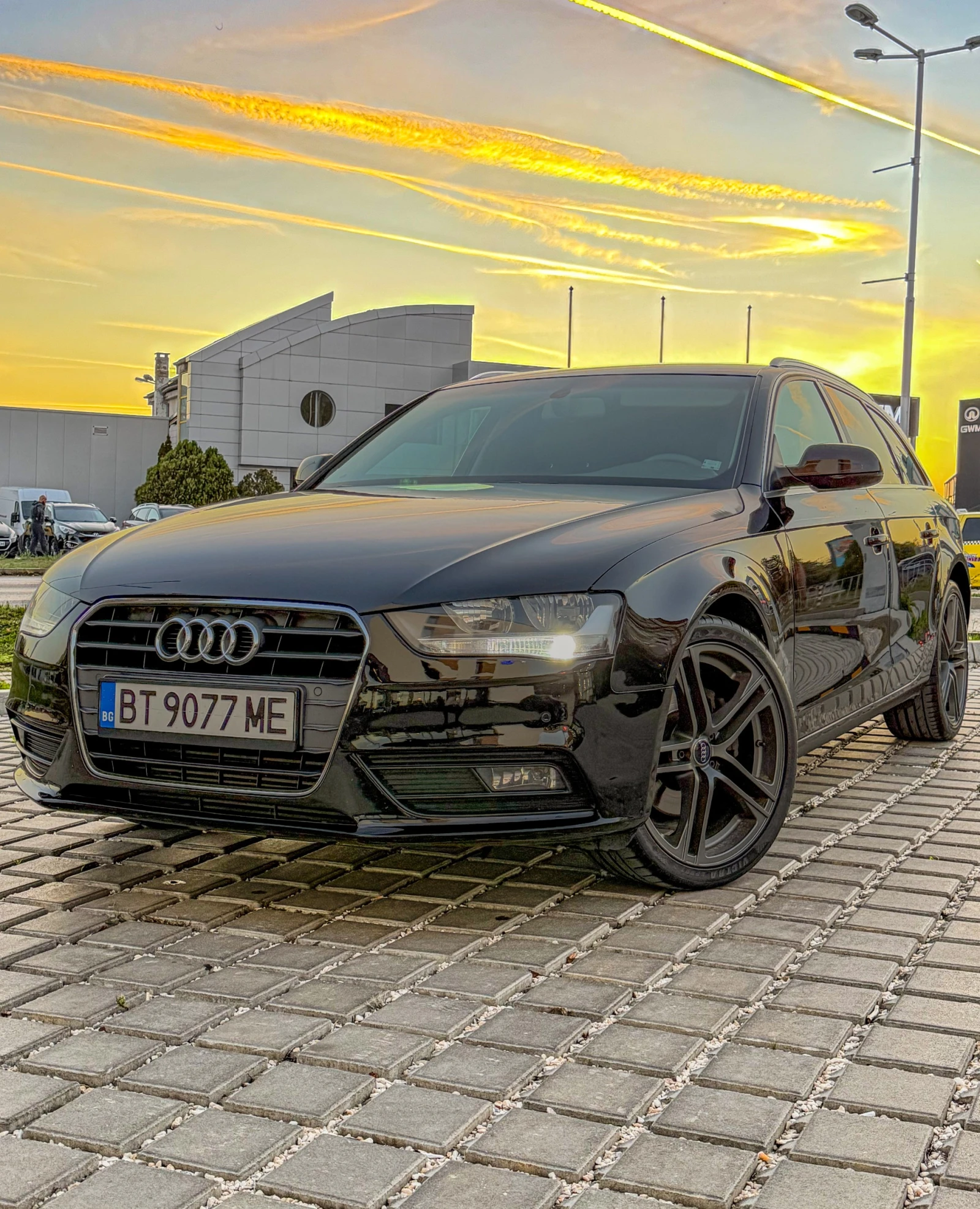 Audi A4 Audi A4 2.0 TDI 177 к.с. * АВТОМАТИК * ПЕЧКА * NAV