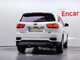 Kia Sorento 2.2 CRDI 4WD - САМО 30% АВАНС, снимка 4