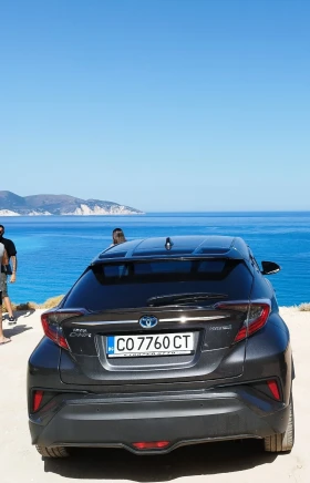 Toyota C-HR 1.8 АГУ, Андроид мултимедия. Всички екстри. Каско, снимка 15
