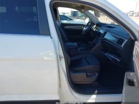 VW Atlas ПОДГРЕВ* КAMERA* CARPLAY - 10900 € / 21318.55 лв. - 46149697 7