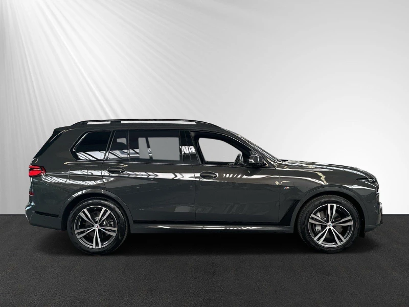 BMW X7 40i/ FACELIFT/ M-SPORT/ PANO/ HEAD UP/ H&K/, снимка 4 - Автомобили и джипове - 47576228