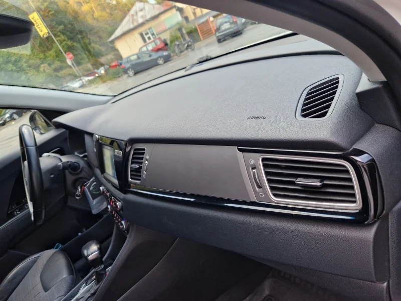 Kia Niro 1.6i HYBRID, снимка 15 - Автомобили и джипове - 51819917
