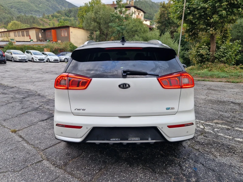 Kia Niro 1.6i HYBRID, снимка 17 - Автомобили и джипове - 51819917