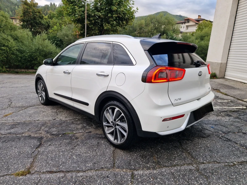 Kia Niro 1.6i HYBRID, снимка 4 - Автомобили и джипове - 51819917