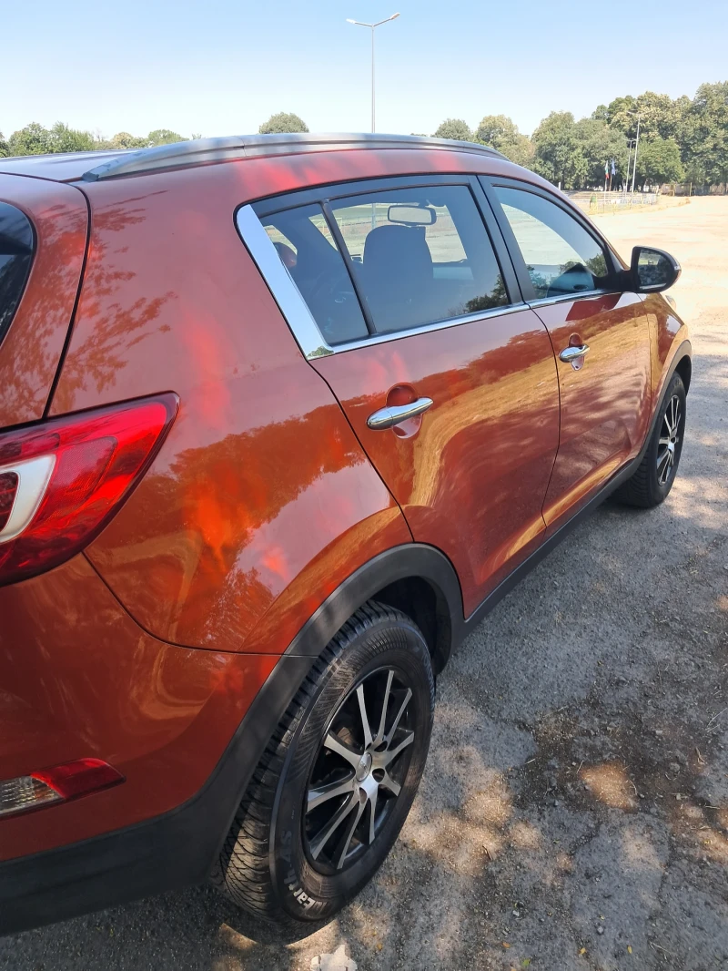 Kia Sportage 1.7 , снимка 4 - Автомобили и джипове - 51850418