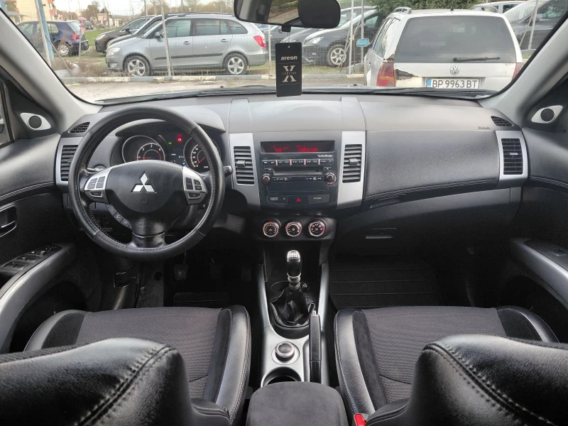 Mitsubishi Outlander 2.2 Di-D 4x4 6+ 1, снимка 10 - Автомобили и джипове - 52393843