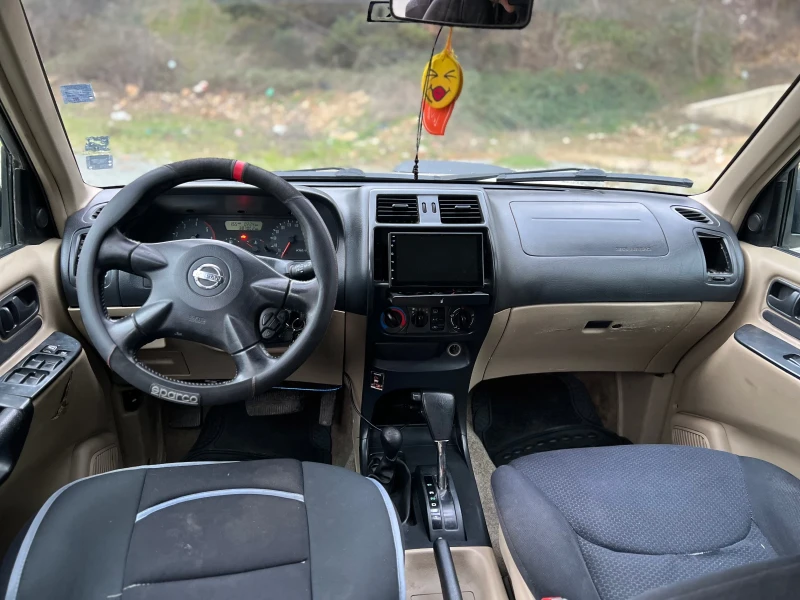 Nissan Terrano, снимка 13 - Автомобили и джипове - 52944697