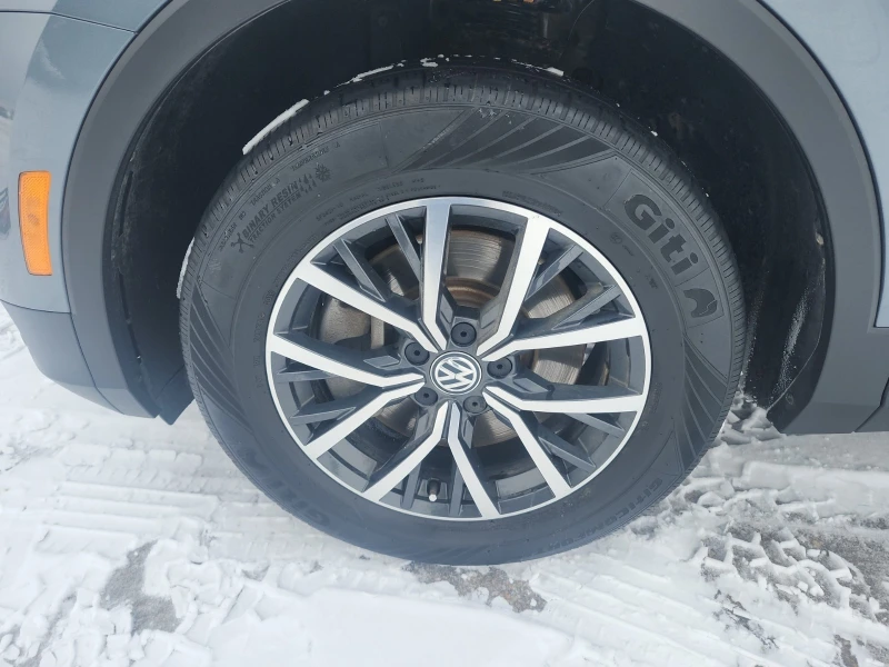 VW Tiguan * Автокредит* * Пълна сервизна история* , снимка 7 - Автомобили и джипове - 53415503