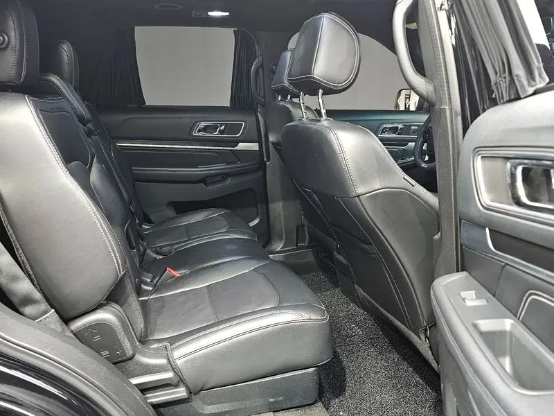 Ford Explorer 2.3 AWD, снимка 11 - Автомобили и джипове - 54351930