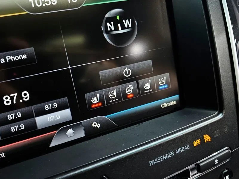 Ford Explorer 2.3 AWD, снимка 17 - Автомобили и джипове - 54351930