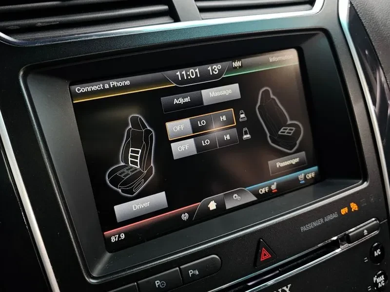 Ford Explorer 2.3 AWD, снимка 16 - Автомобили и джипове - 54351930