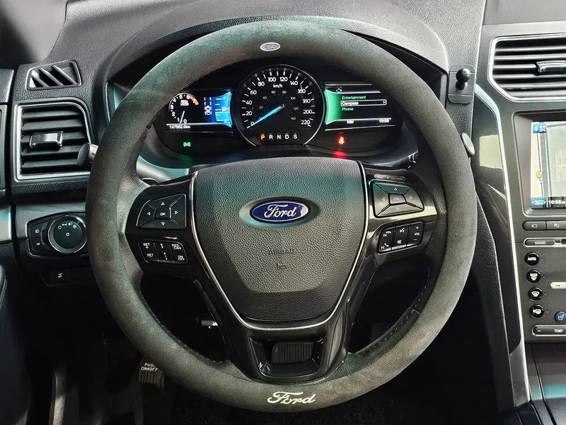 Ford Explorer 2.3 AWD, снимка 13 - Автомобили и джипове - 54351930