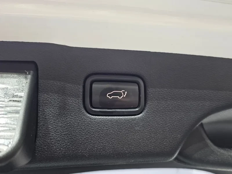 Kia Sorento 2.2 CRDI 4WD - САМО 30% АВАНС, снимка 16 - Автомобили и джипове - 56017288
