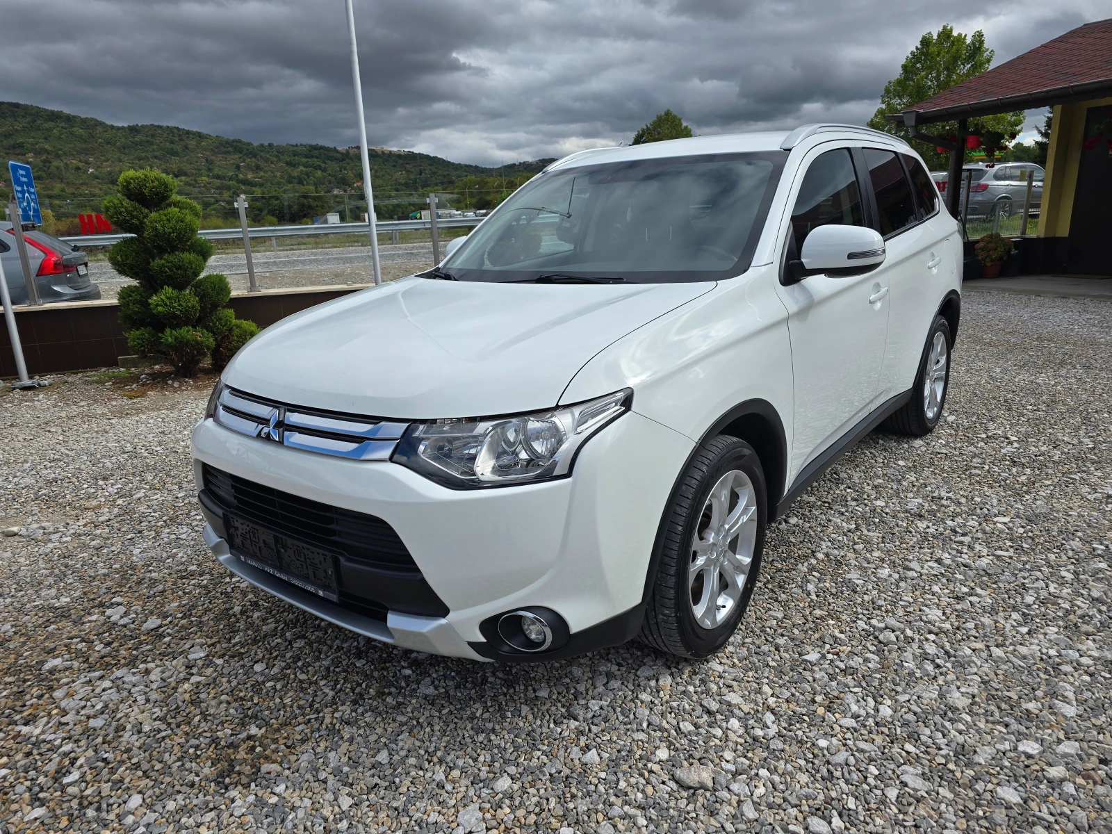 Mitsubishi Outlander 2.2DI-D 4WD ! ! РЕАЛНИ КИЛОМЕТРИ , снимка 1