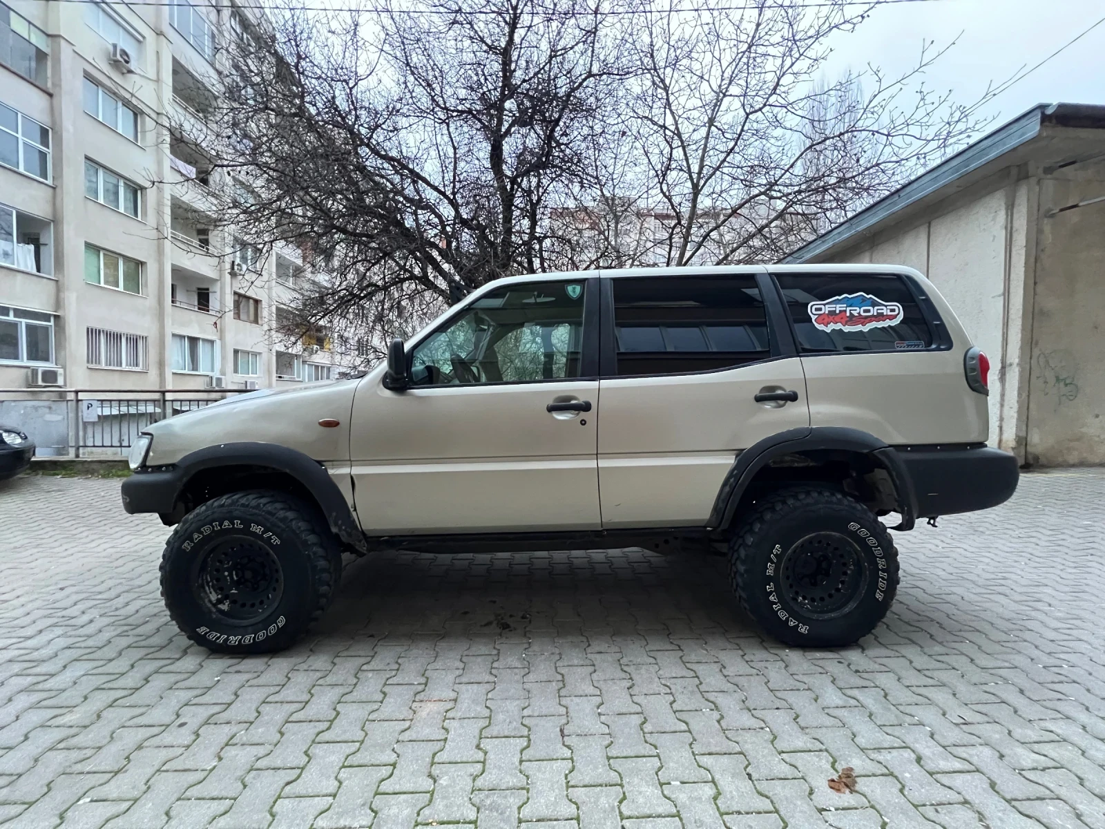 Nissan Terrano, снимка 1