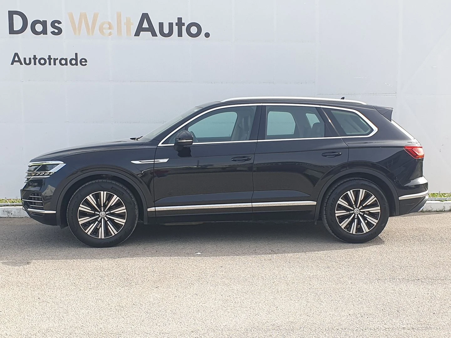 VW Touareg V6 TDI BMT 4MOTION - изображение 2