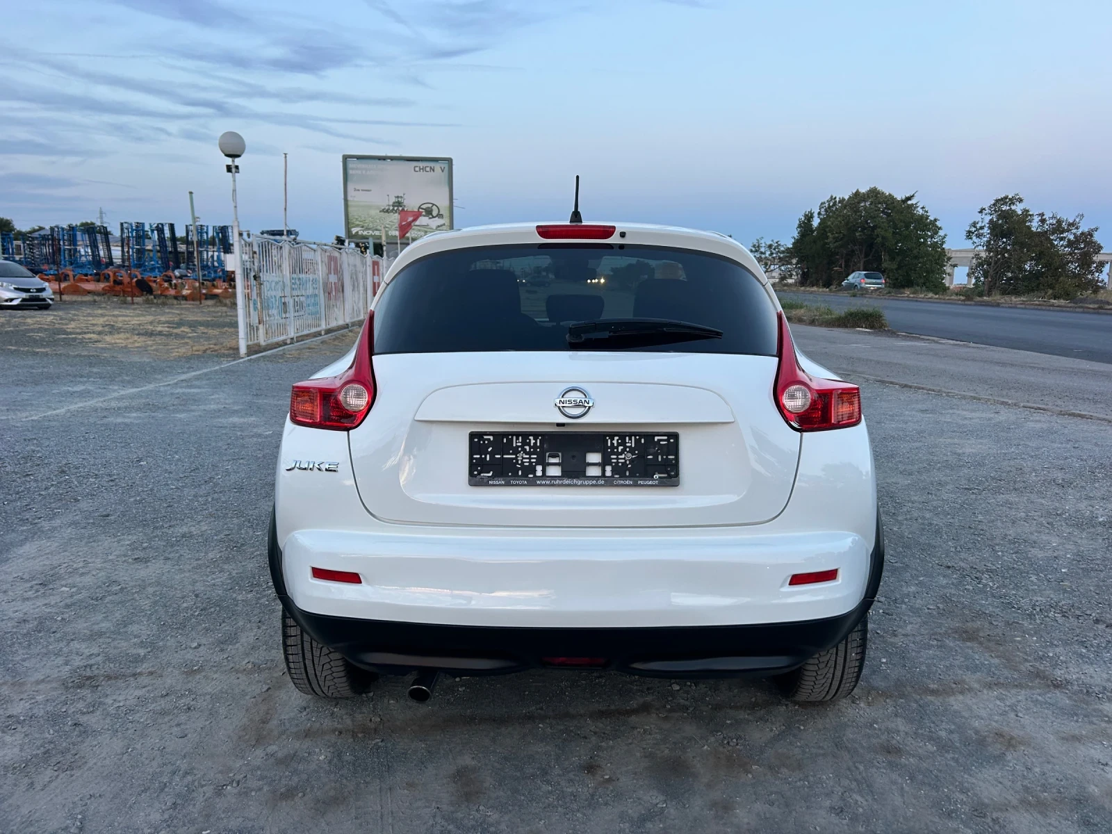 Nissan Juke TEKNA / БЕНЗИН / АВТОМАТИК / НАВИ / ЗАДНА КАМЕРА  - изображение 6