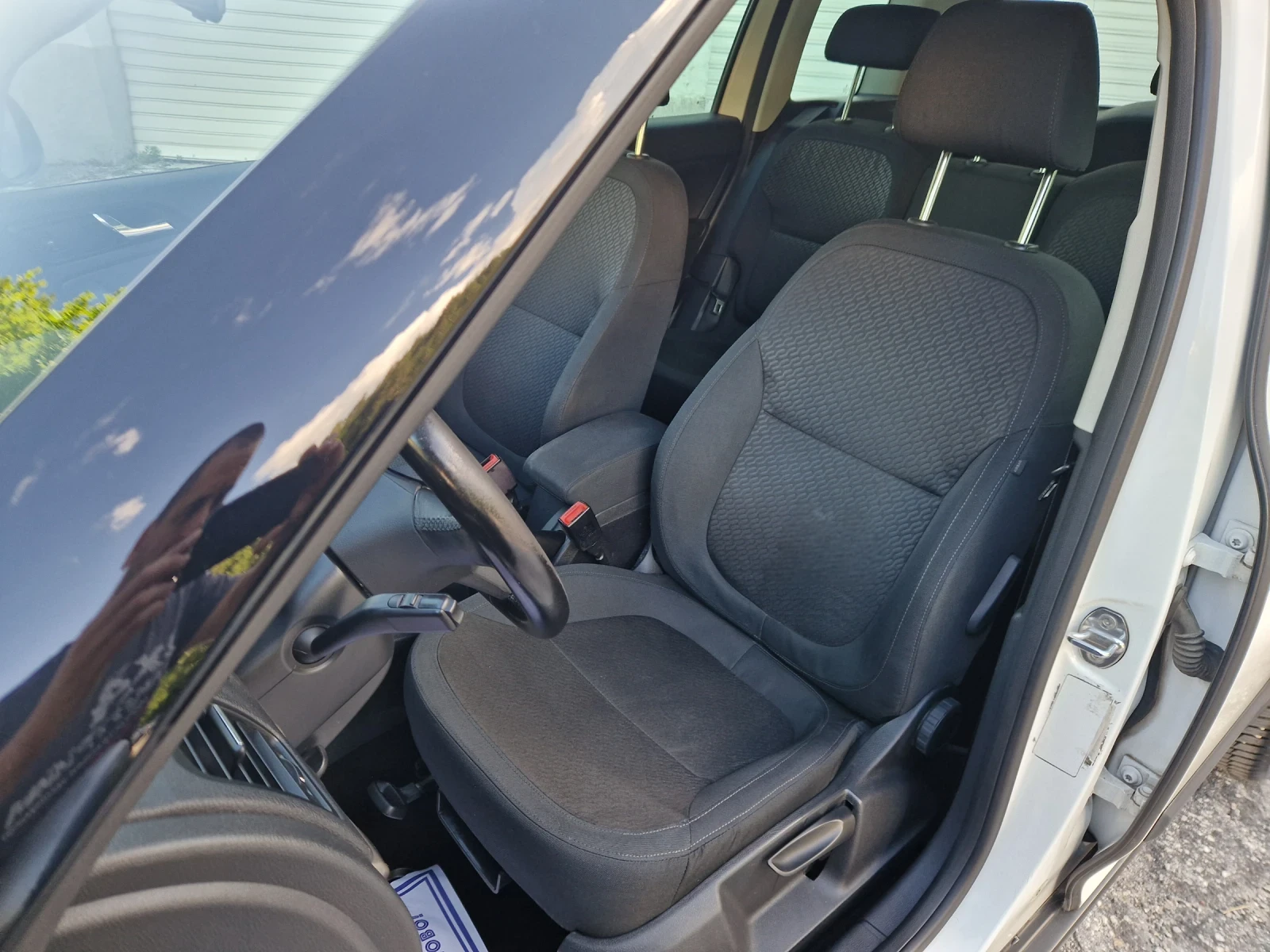 Skoda Yeti 2.0TDI DSG 4Motion, снимка 8 - Автомобили и джипове - 51819917