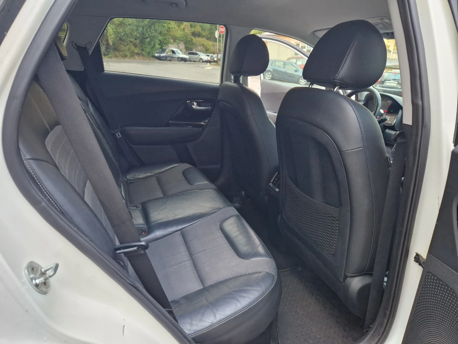 Kia Niro 1.6i HYBRID | Mobile.bg   11