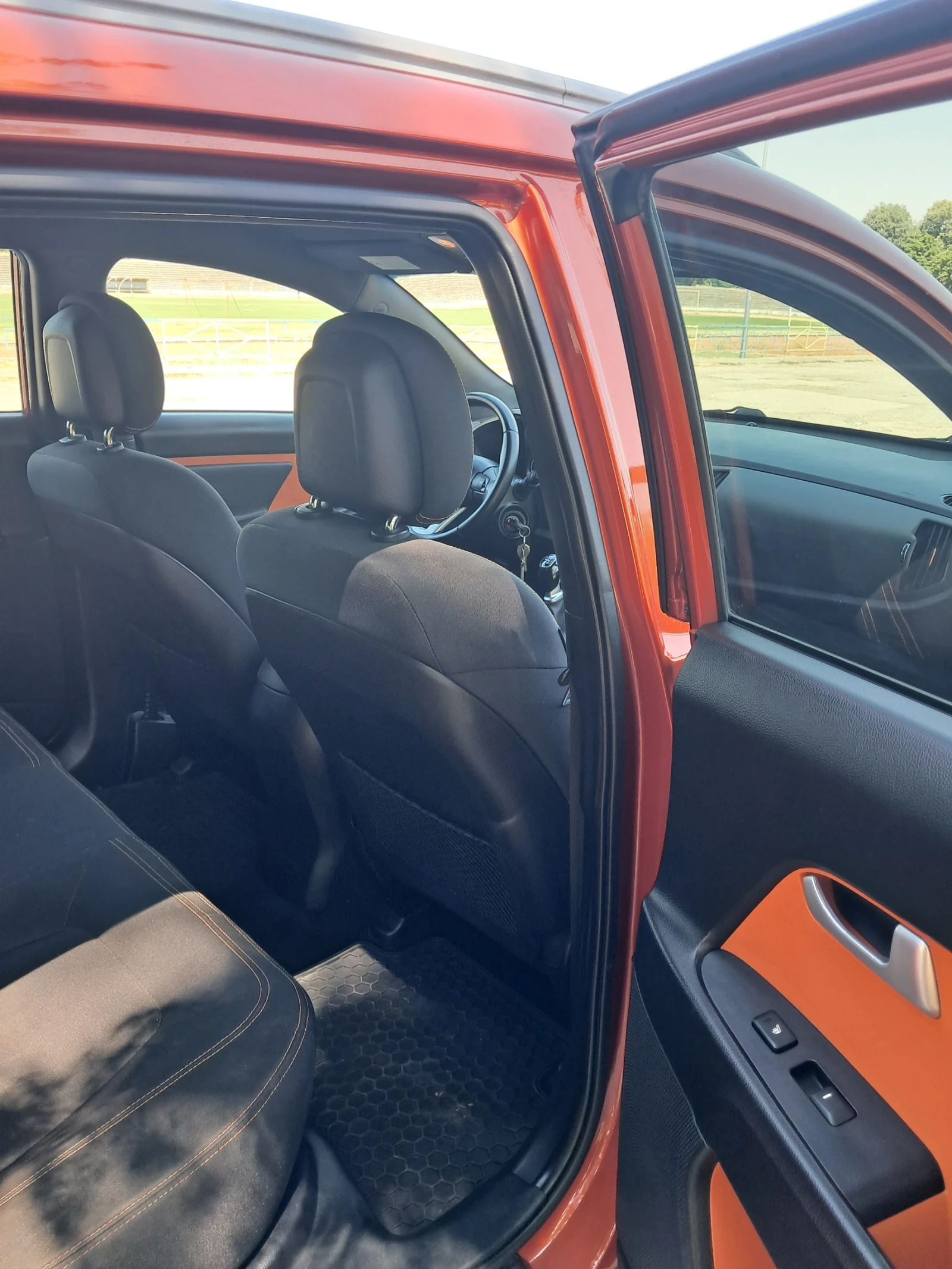 Kia Sportage 1.7  | Mobile.bg   11