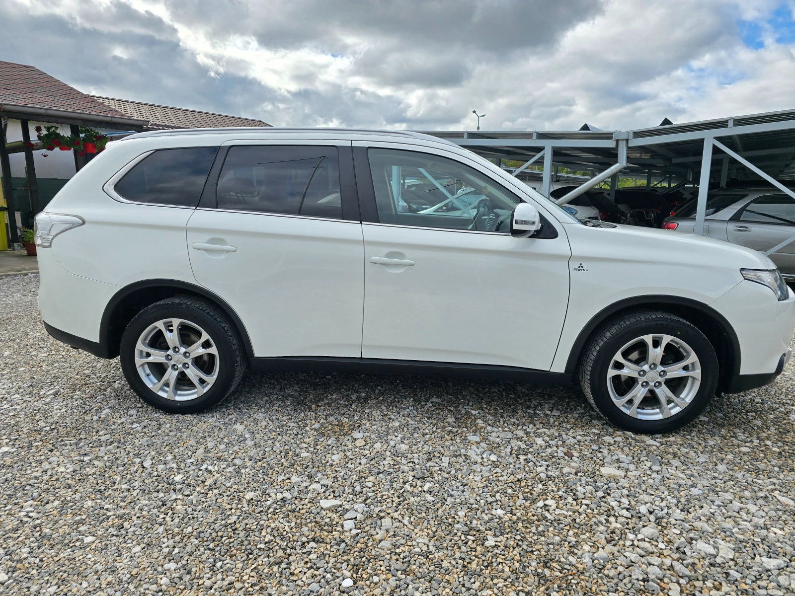 Mitsubishi Outlander 2.2DI-D 4WD ! ! РЕАЛНИ КИЛОМЕТРИ  - изображение 5