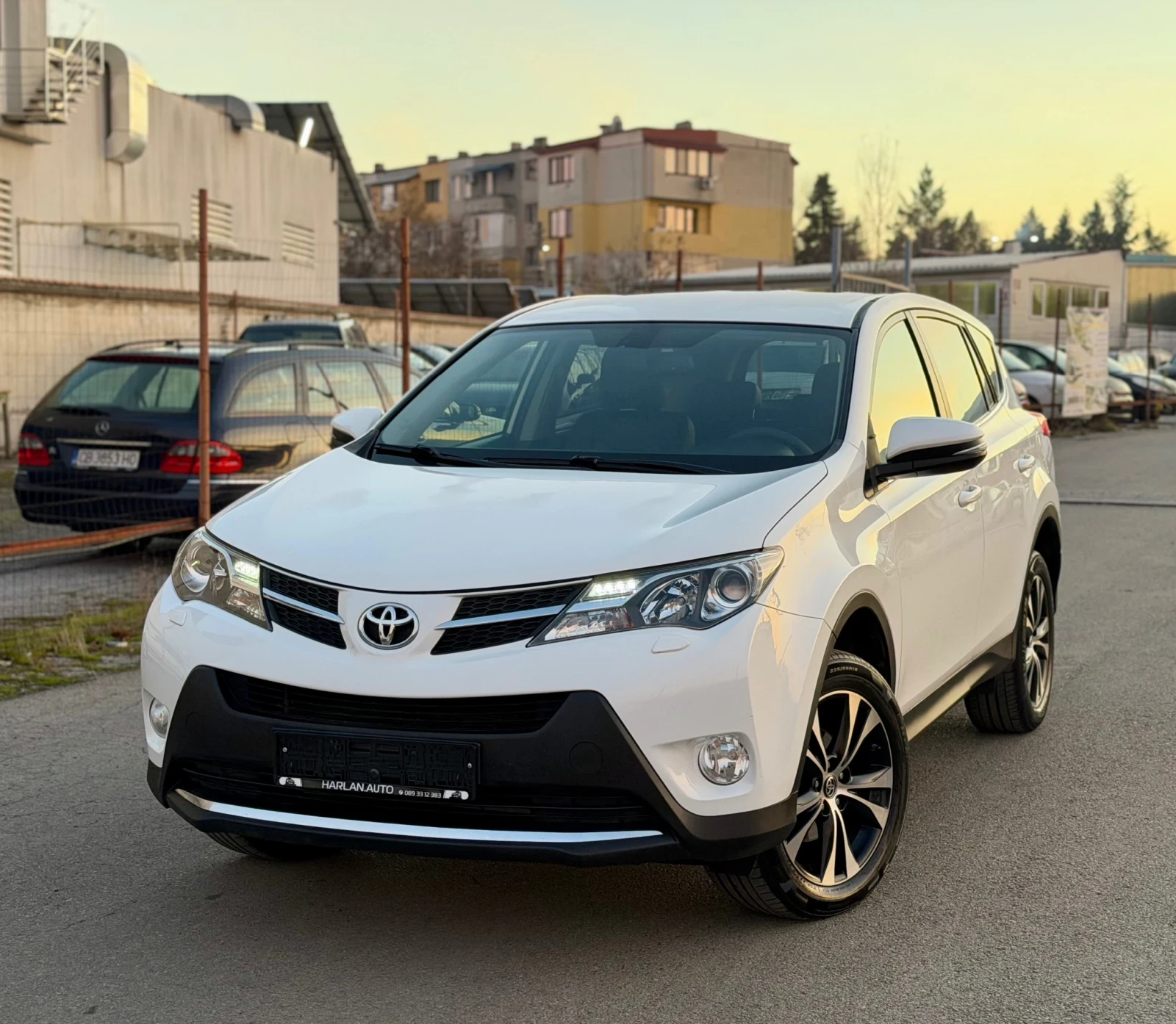 Toyota Rav4 2.0i Premium Edition Automatic     | Mobile.bg   1