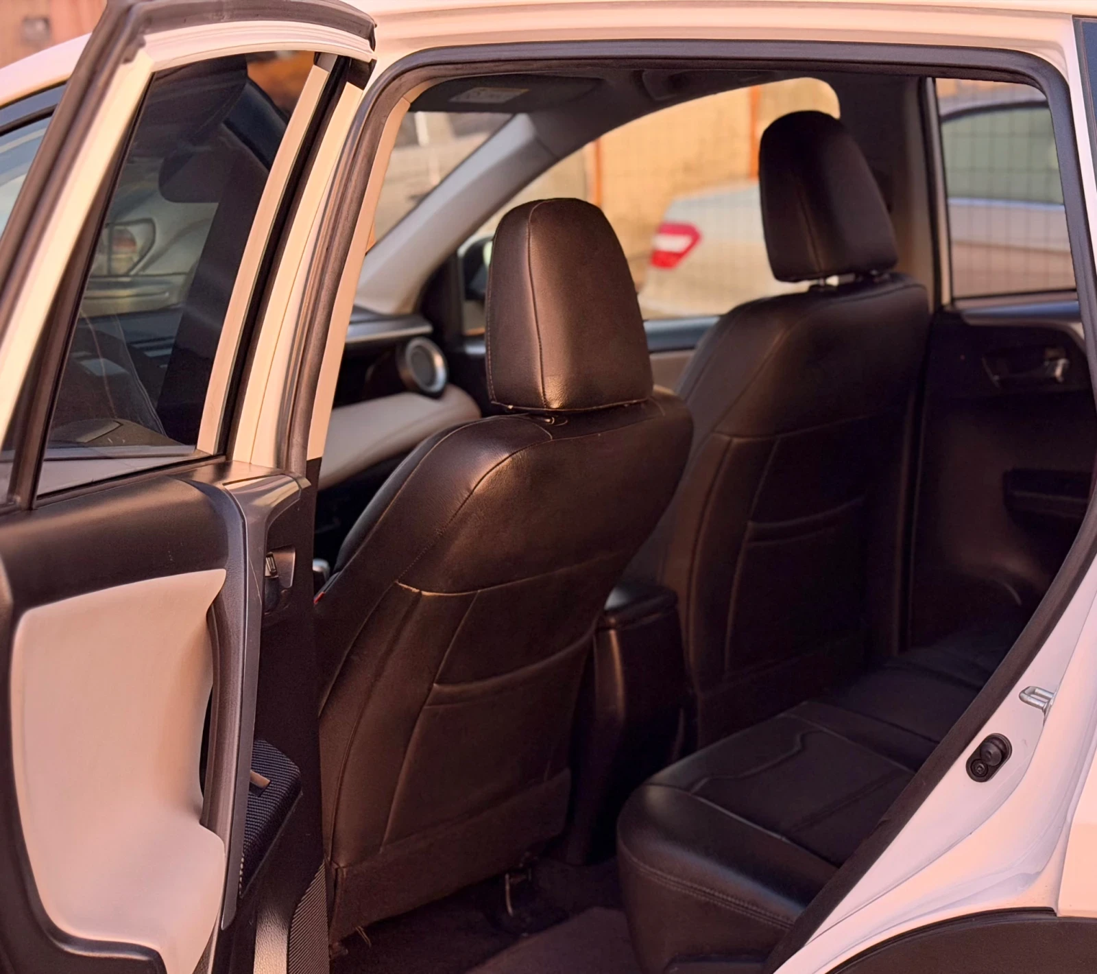 Toyota Rav4 2.0i Premium Edition Automatic     | Mobile.bg   10