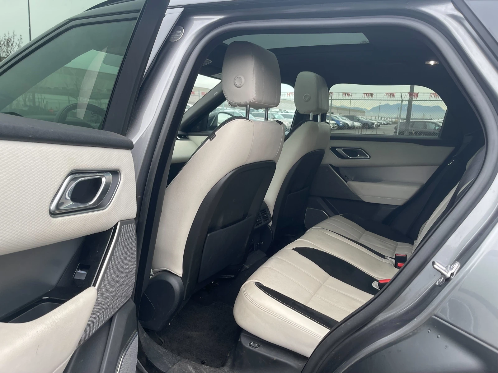 Land Rover Range Rover Velar CARFAX * * ���� ������ * *  | Mobile.bg � ����������� 15