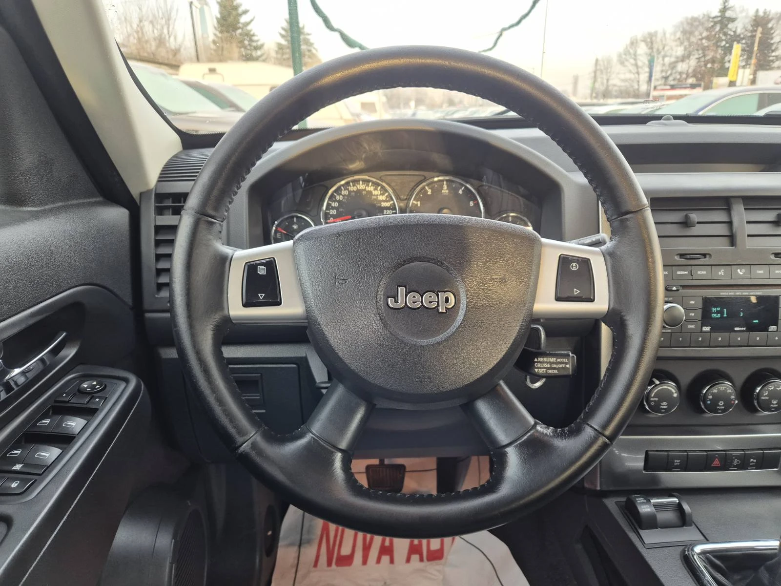 Jeep Cherokee 2.8CRDI-4X4 | Mobile.bg � ����������� 9