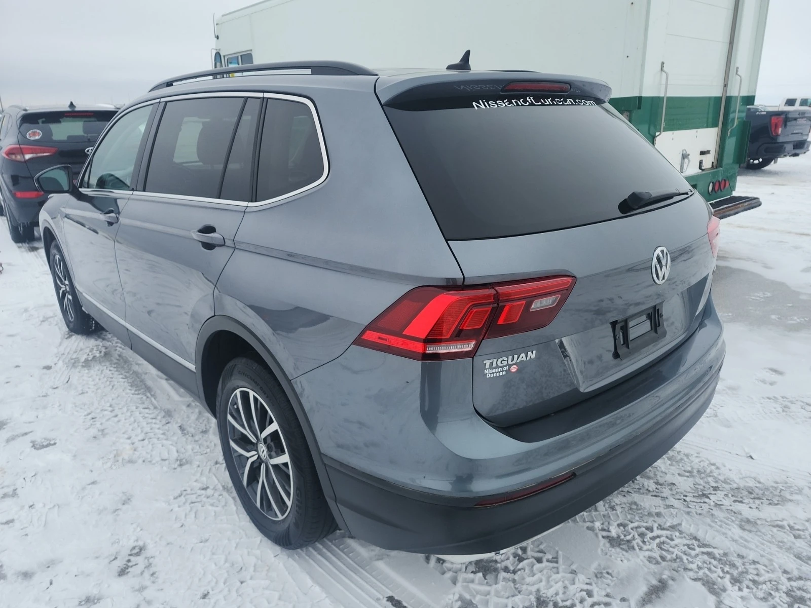 VW Tiguan * Автокредит* * Пълна сервизна история*  - изображение 3