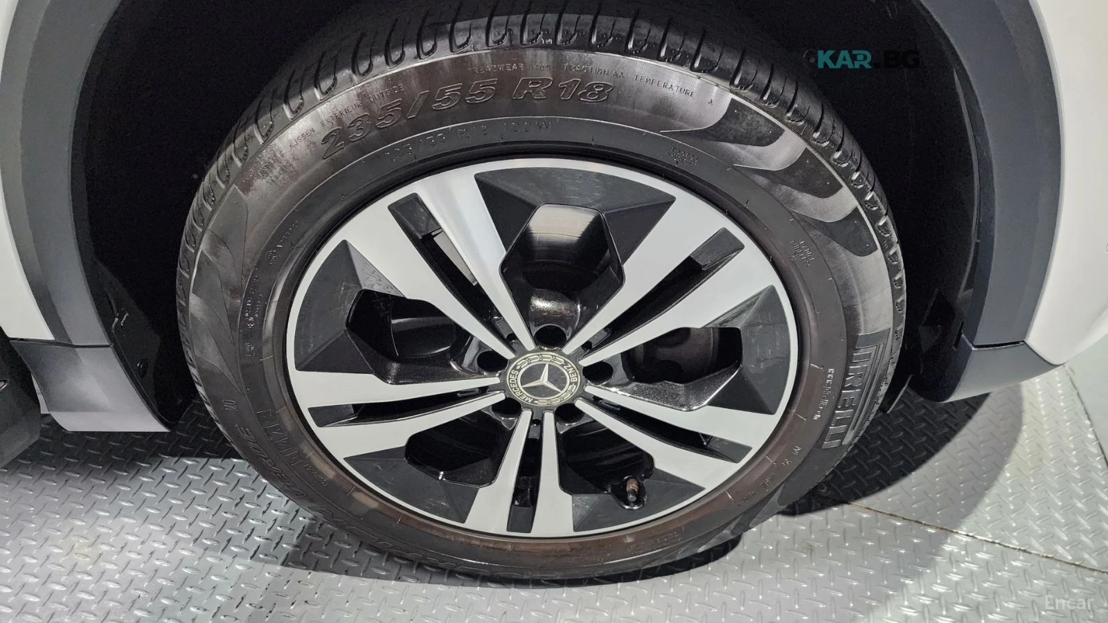 Mercedes-Benz GLA 220 * КОЖА* ПОДГРЕВ* NAVI* LED* ПАНОРАМА* , снимка 5 - Автомобили и джипове - 54732703