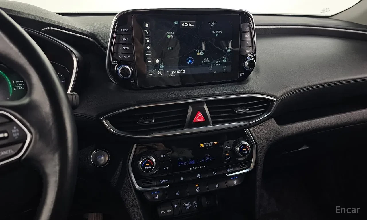 Hyundai Santa fe 4x4 | DIGITAL | OБДУХВАНЕ | 360  | IFINITY SOUND, снимка 13 - Автомобили и джипове - 54969965