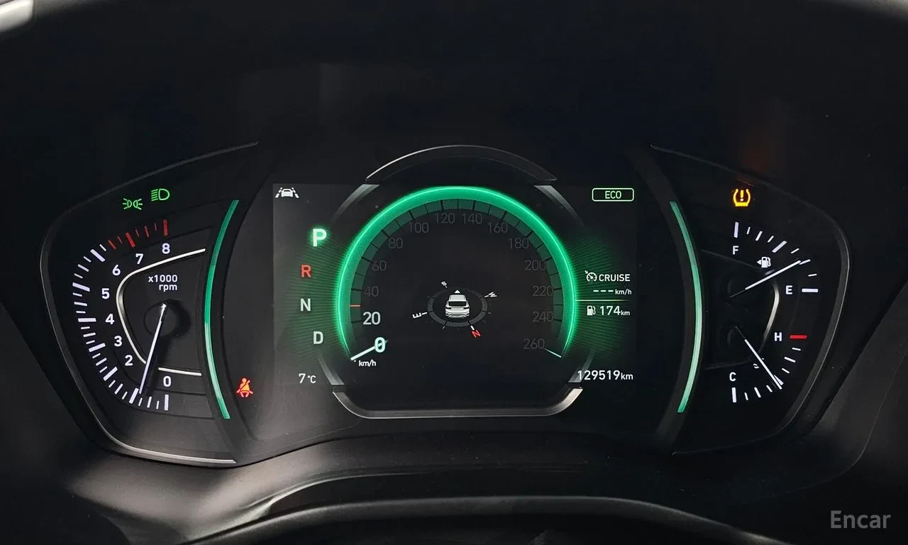 Hyundai Santa fe 4x4 | DIGITAL | OБДУХВАНЕ | 360  | IFINITY SOUND, снимка 7 - Автомобили и джипове - 54969965