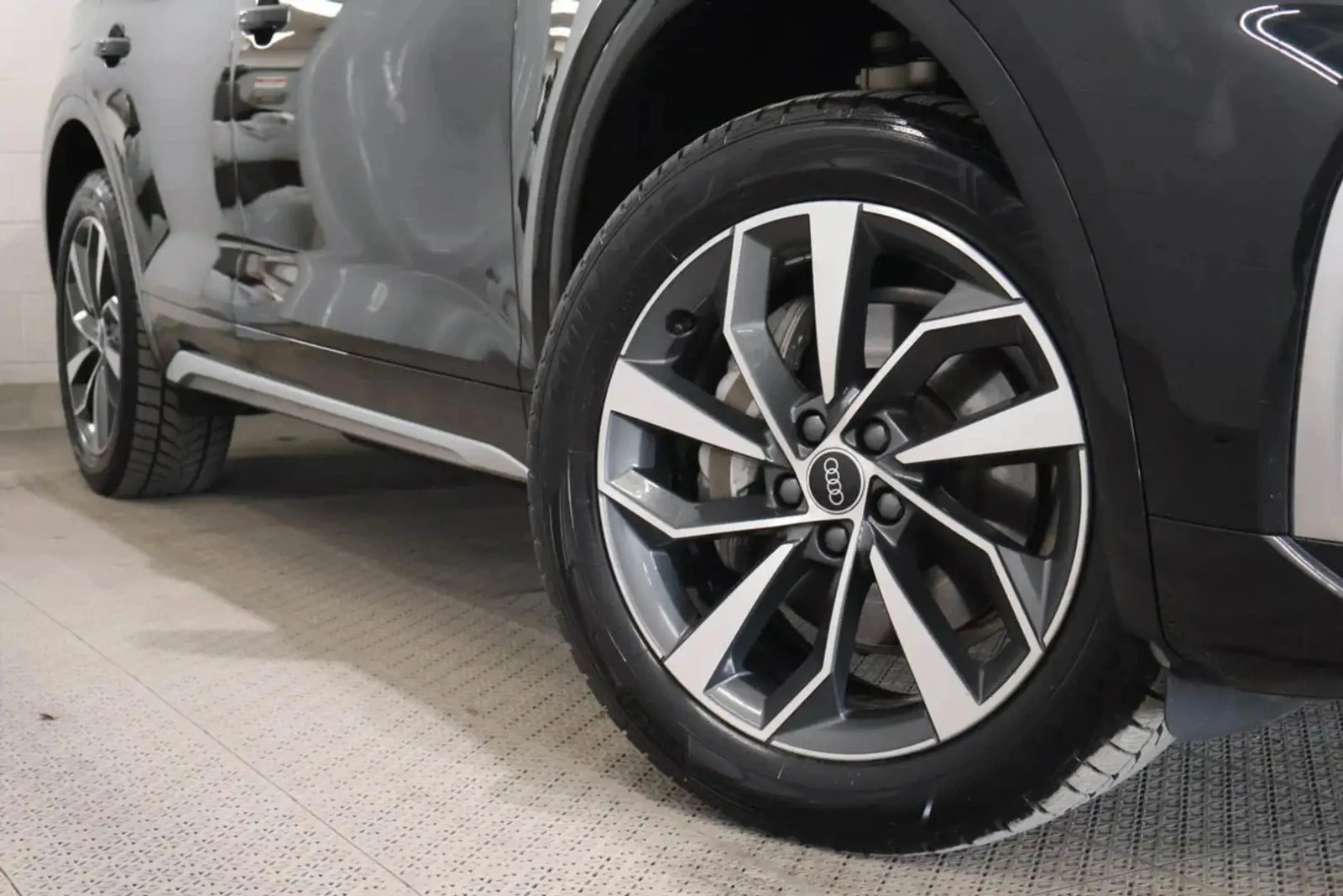 Audi Q5 QUATTRO* PROGRESSIV* ДИГ ТАБЛО* PANO, снимка 4 - Автомобили и джипове - 55380647