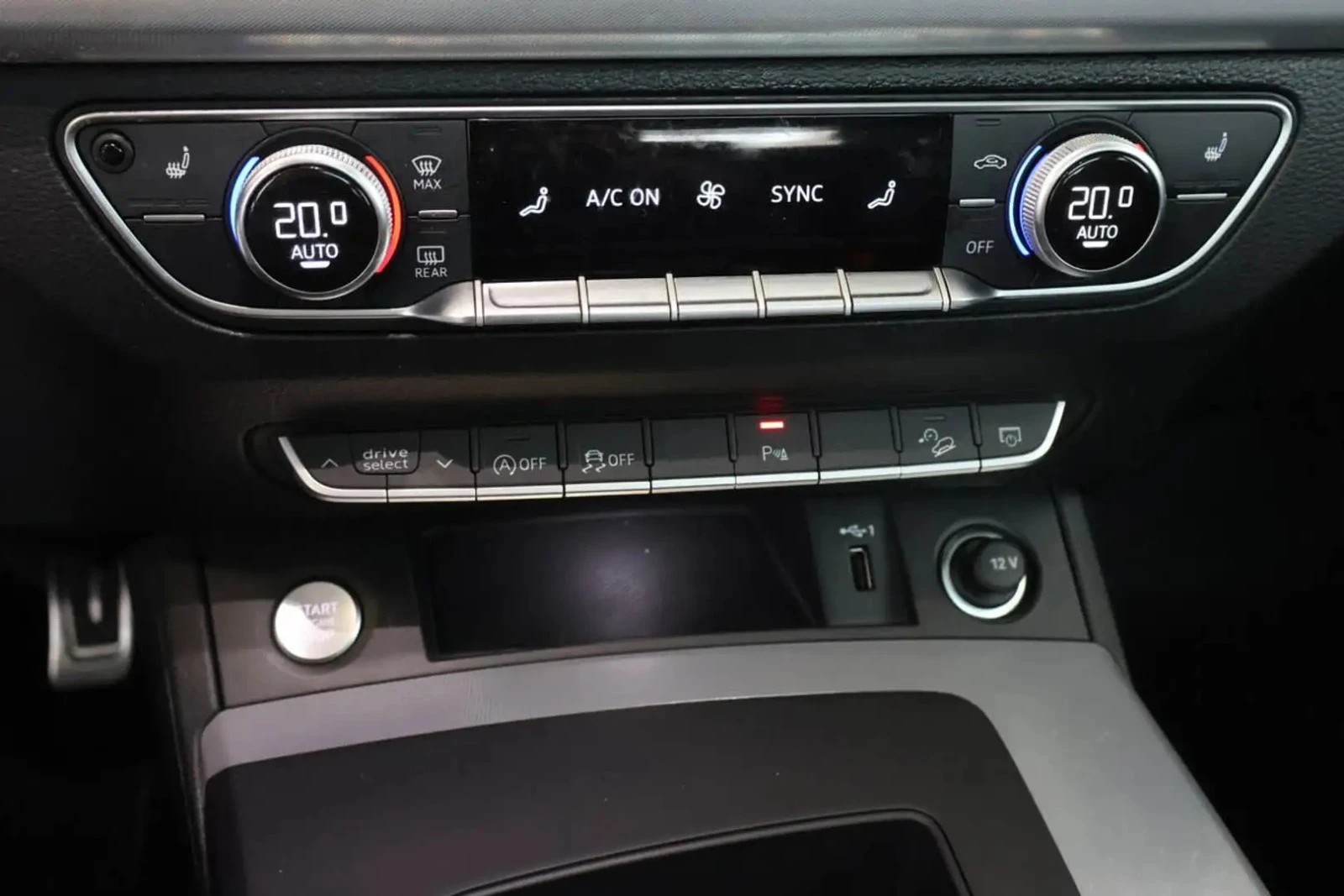 Audi Q5 QUATTRO* PROGRESSIV* ДИГ ТАБЛО* PANO, снимка 13 - Автомобили и джипове - 55380647