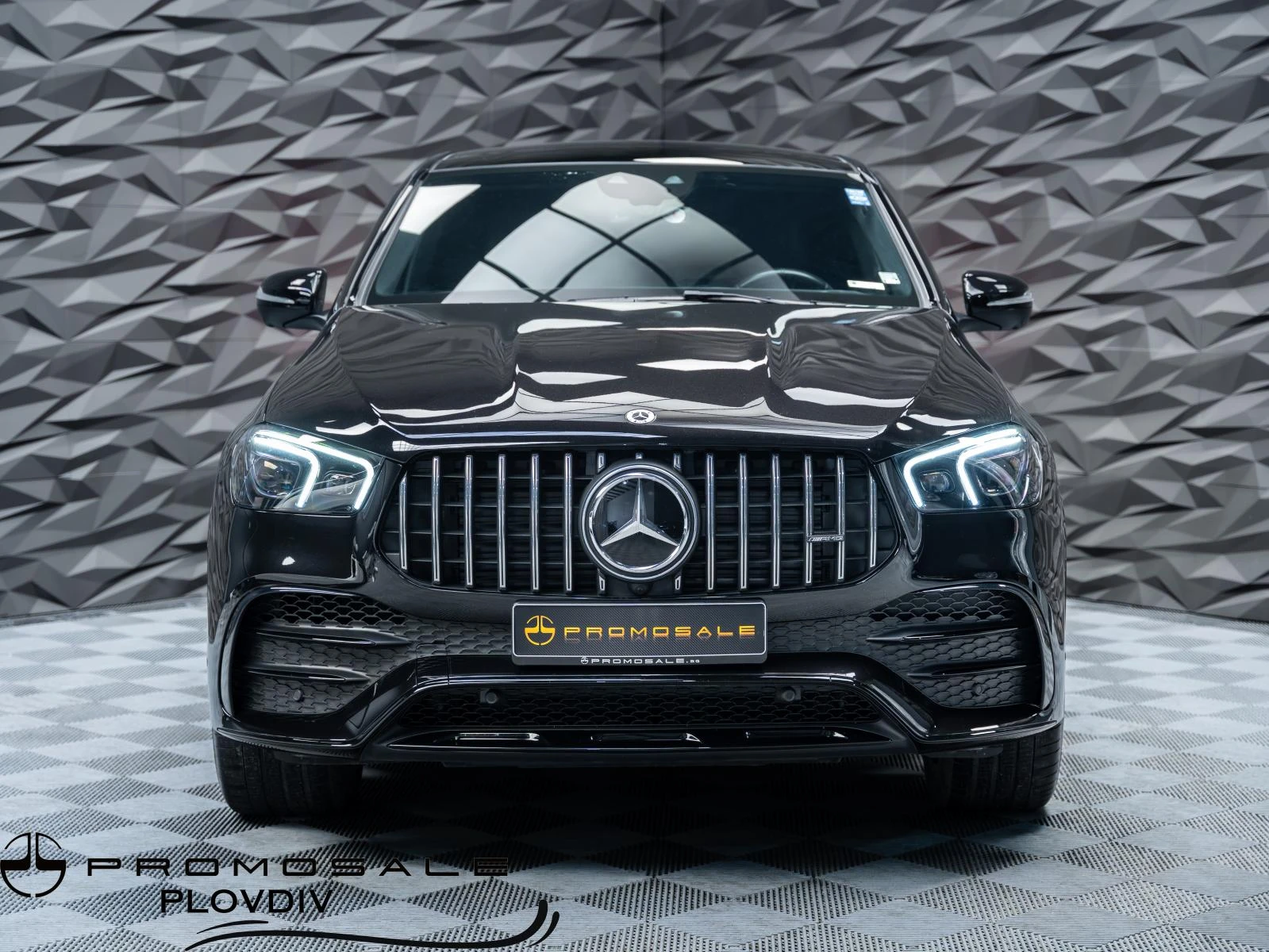 Mercedes-Benz GLE 53 4MATIC COUPE* BURMESTER* 360CAM* ОБДУХВ* PANO* AIRMATIC* , снимка 2 - Автомобили и джипове - 55471080