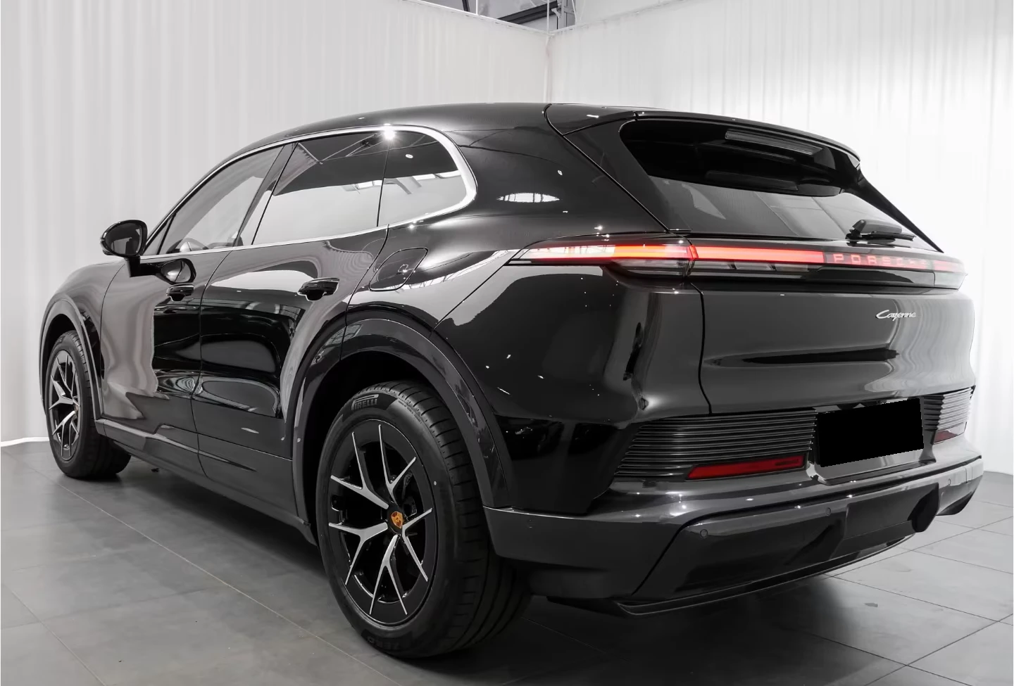 Porsche Cayenne S* HYPER* BOSE* HEAD-UP* PANO* MEMORY* DISTR* 360C, снимка 6 - Автомобили и джипове - 55687932