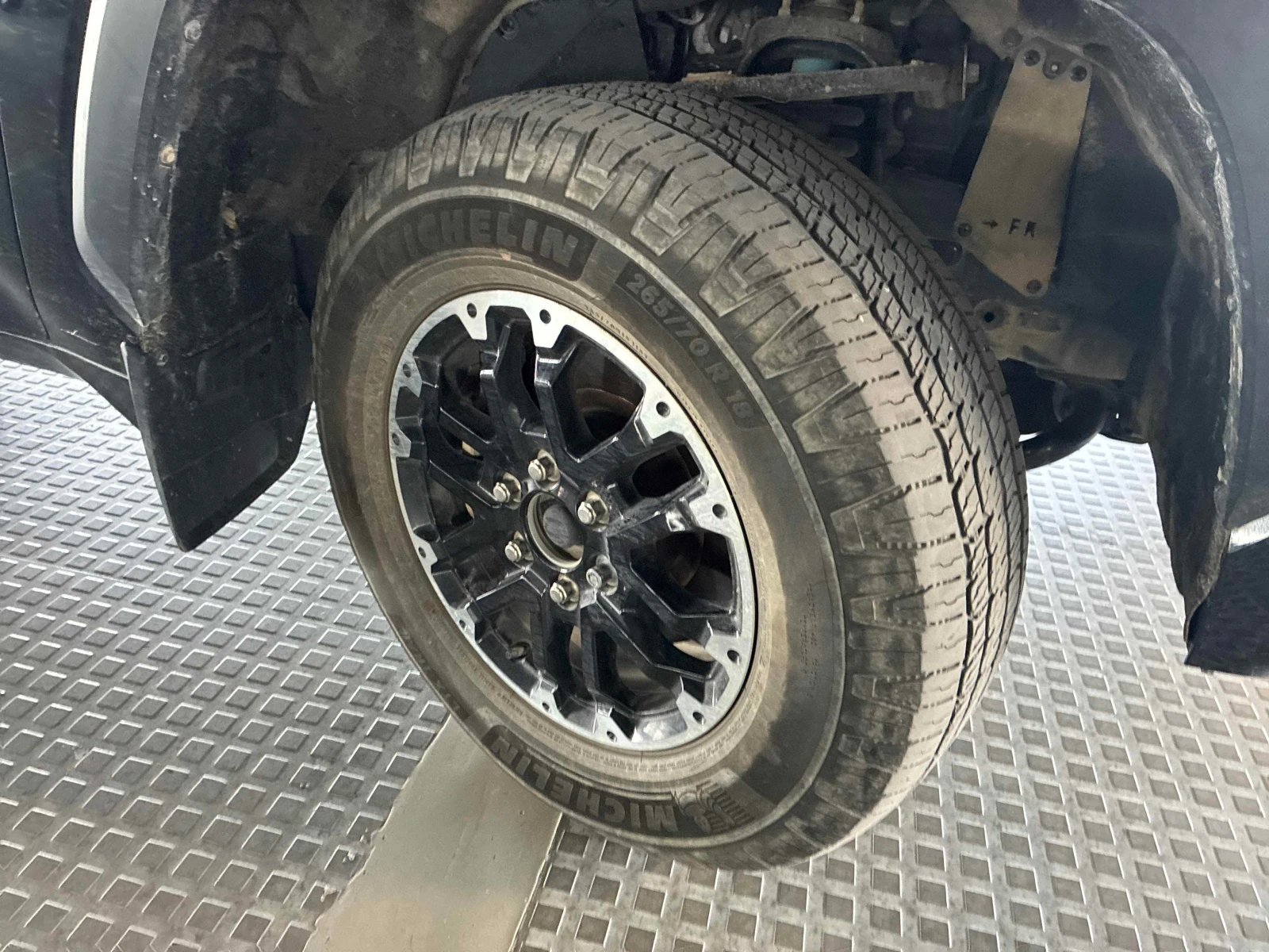 Toyota Tundra * 4x4 Crewmax * CARFAX * ����� �� �����������  | Mobile.bg � ����������� 7